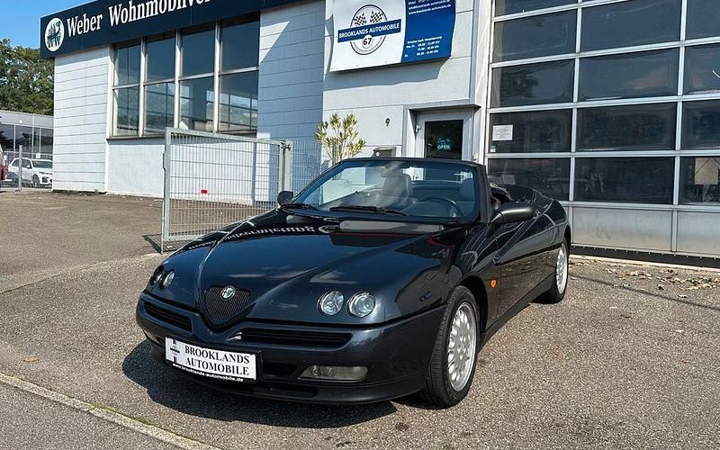 Schwarz Gebraucht 1997 Alfa Romeo Spider Cabrio | 8.950 € (Fairer Preis) - Bild 1/4