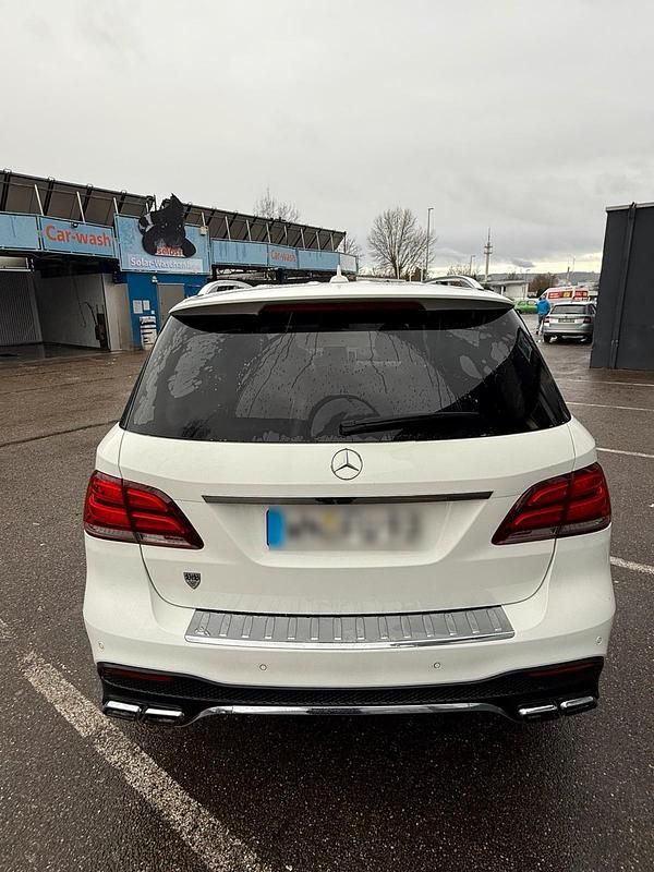 Gebraucht Mercedes GLE400 333 PS (244 kW) 2015 Weiß SUV