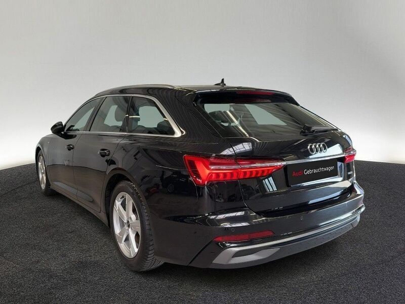 Gebraucht Audi A6 S-Line 245 PS (180 kW) 2024 0e mythosschwarz metallic Kombi