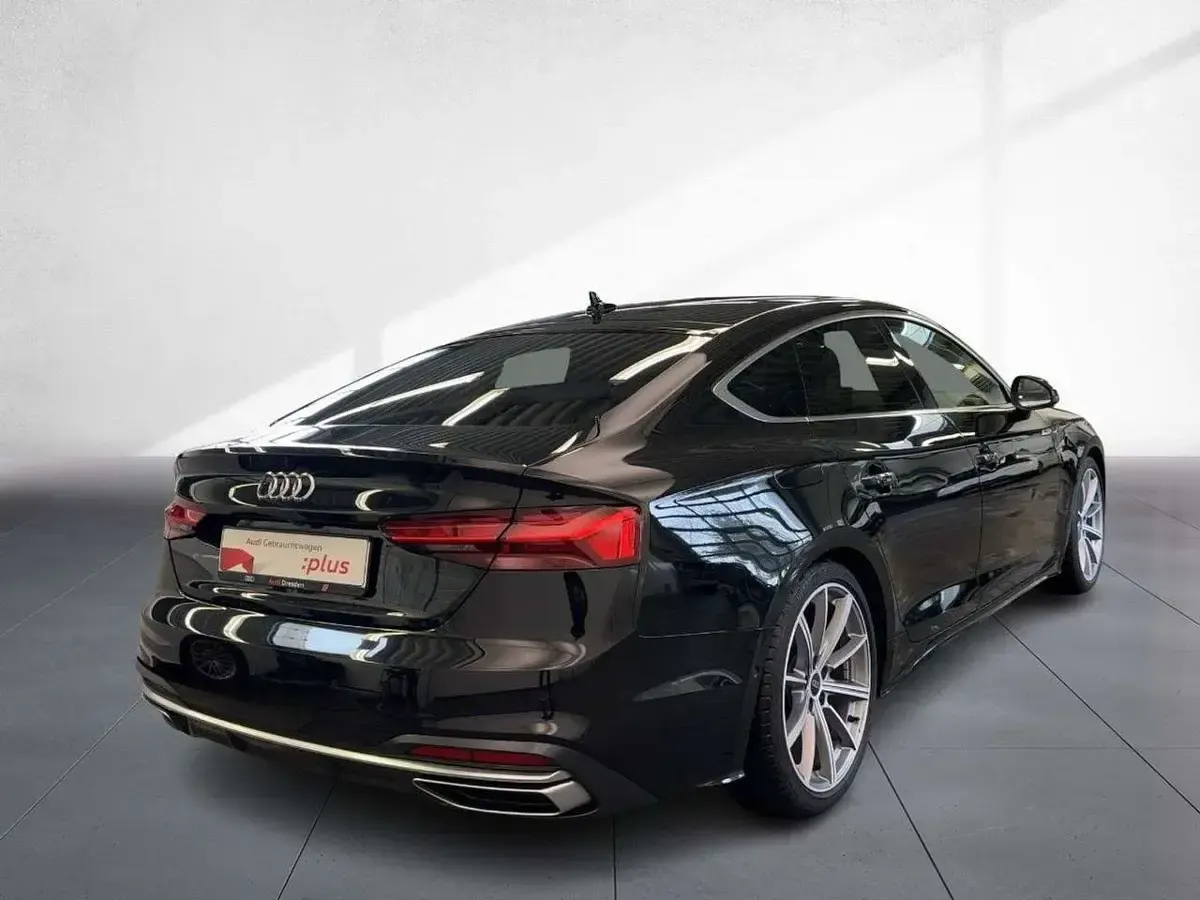 Second-hand Audi A5 Advanced 204 CP (150 kW) 2022 Negru Coupe
