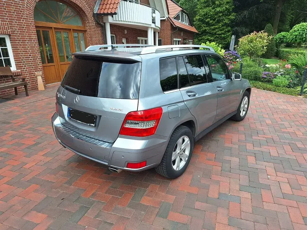 Gebraucht Mercedes GLK350 231 PS (169 kW) 2011 Grau SUV