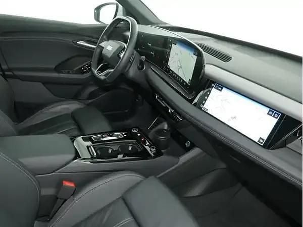 Second-hand Audi e-tron Ambiente 284 kW (387 CP) 2024 Alb SUV