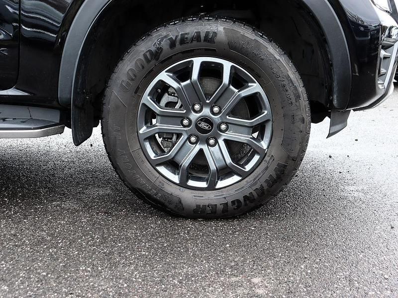 Gebraucht Ford Ranger Wildtrack 241 PS (177 kW) 2025 Schwarz Pickup