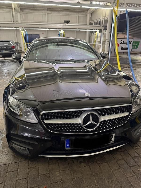 Gebraucht Mercedes E200 AMG line 184 PS (135 kW) 2017 Schwarz Coupé