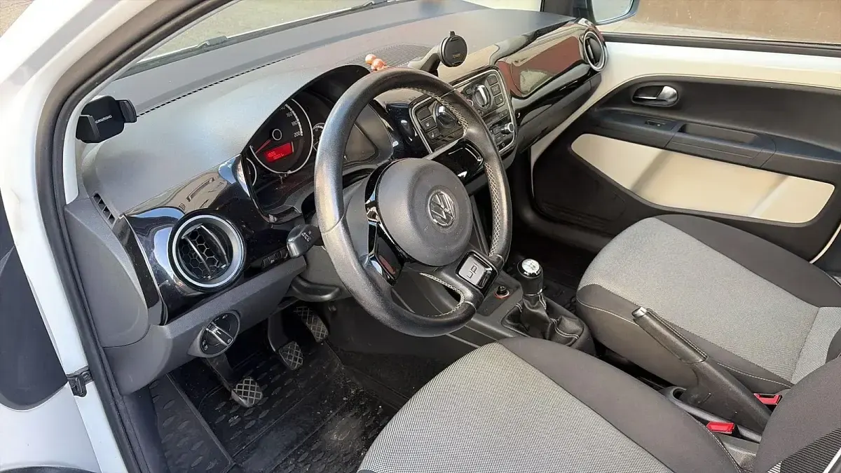 Gebraucht VW up! 60 PS (44 kW) 2013 Weiß Kleinwagen