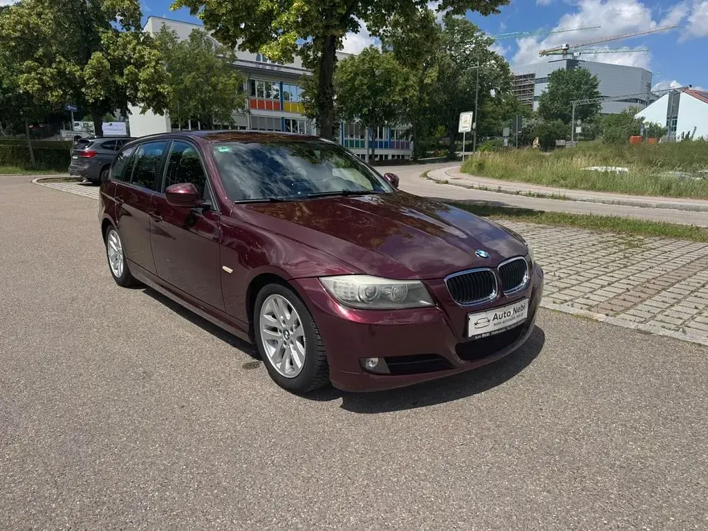Gebraucht BMW 320 Performance 170 PS (125 kW) 2008 Rot Limousine