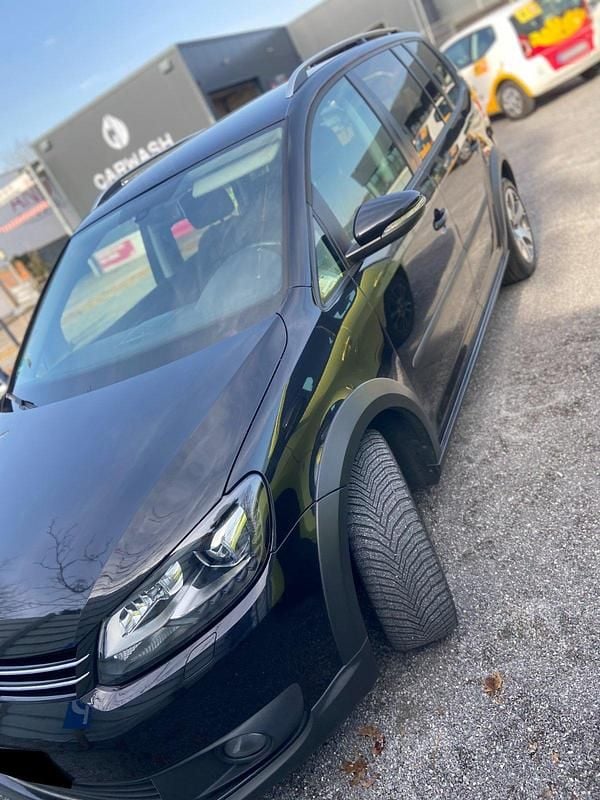 Gebraucht VW Touran Cross 170 PS (125 kW) 2012 Schwarz Van / Kleinbus