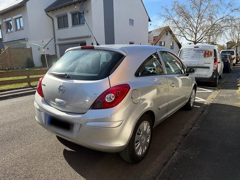 Gebraucht Opel Corsa 90 PS (66 kW) 2007 Silber Kleinwagen