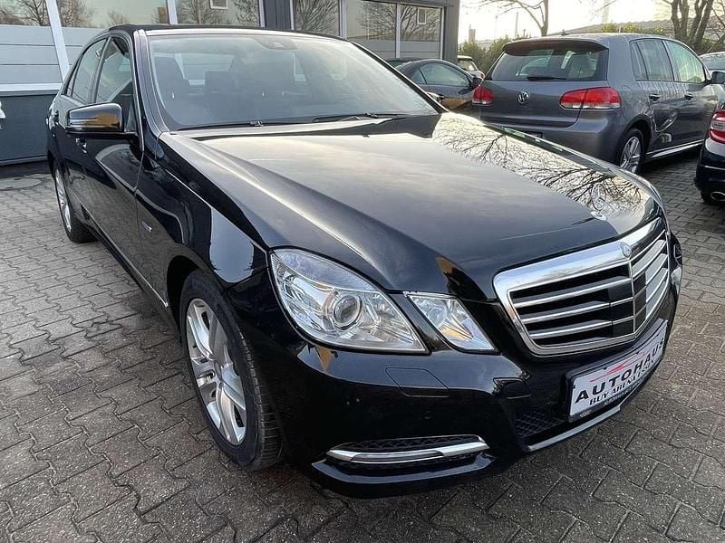 Gebraucht Mercedes E350 Avantgarde 306 PS (225 kW) 2012 Obsidianschwarz  metalliclack Limousine