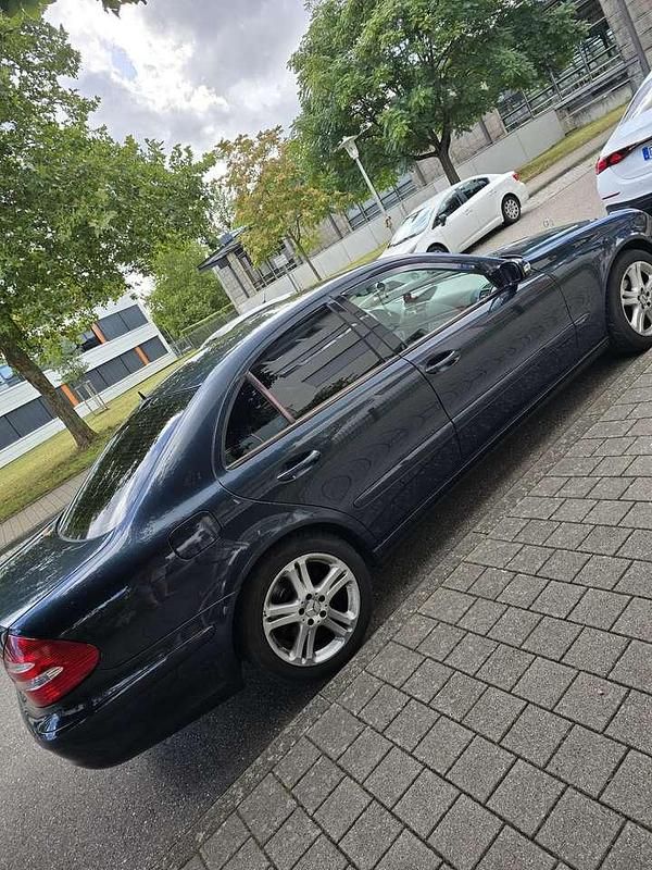 Gebraucht 1991 Mercedes E200 Kombi | 3.699 € - Bild 1/4