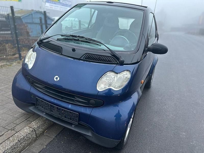 Blau Gebraucht 2004 Smart ForTwo Cabrio Basis Cabrio | 1.990 € (Guter Preis) - Bild 1/4