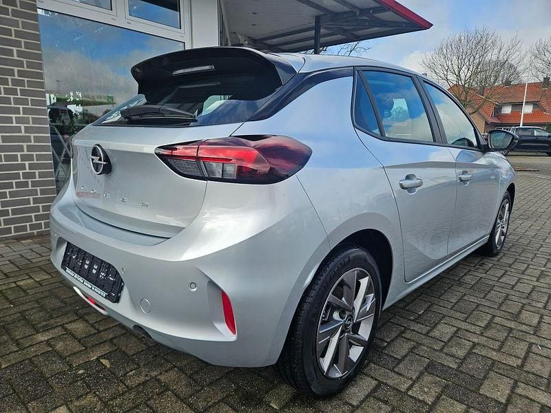 Używany Opel Corsa Basis 101 KM (74 kW) 2024 Szary Hatchback