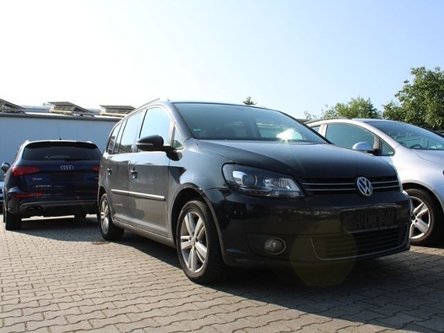 Schwarz Gebraucht 2012 VW Touran Highline Van / Kleinbus | 5.950 € (Etwas zu teuer) - Bild 1/4