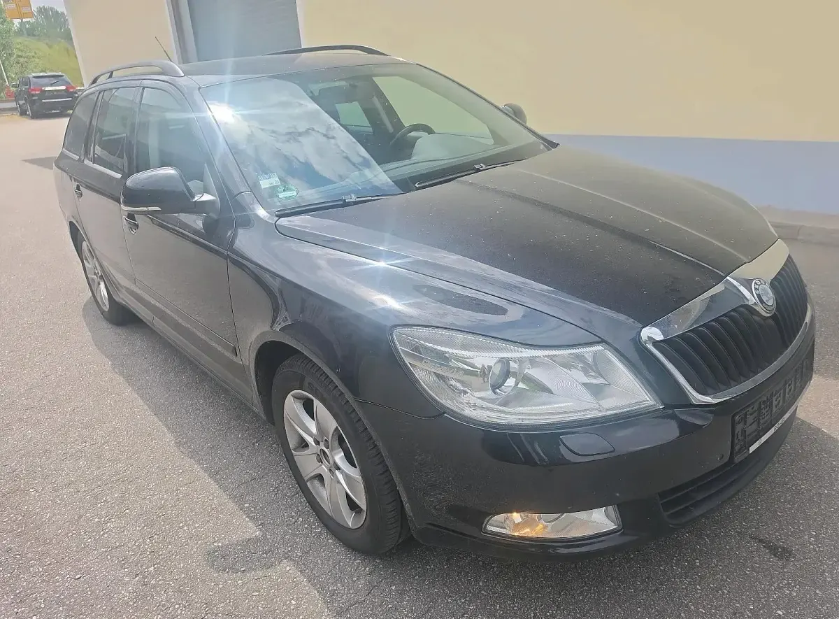 Brugt Skoda Octavia 90 HK (66 kW) 2009 Sort Stationcar
