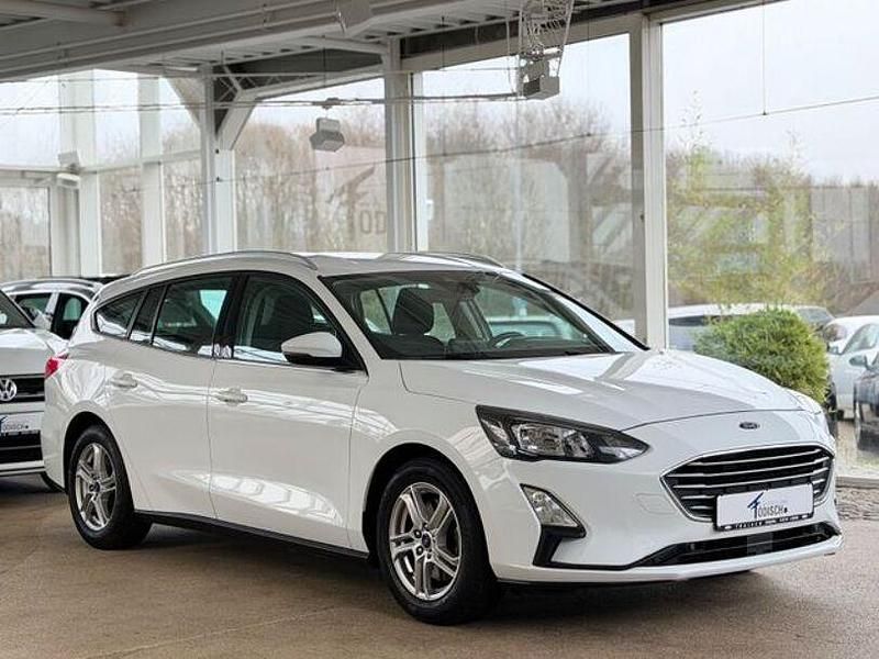 Gebraucht Ford Focus Cool & Connect 120 PS (88 kW) 2021 Weiß Limousine