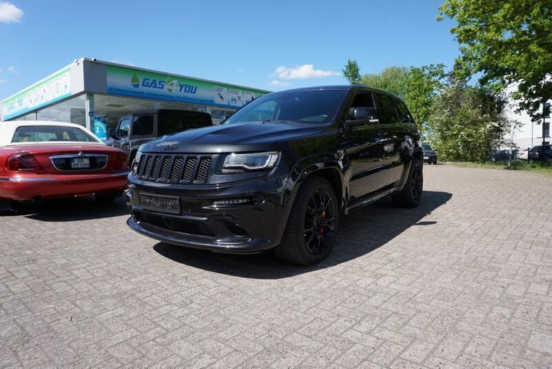 Brilliant black crystal pearl Gebraucht 2013 Jeep Grand Cherokee SRT SUV | 29.999 € (Fairer Preis) - Bild 1/4