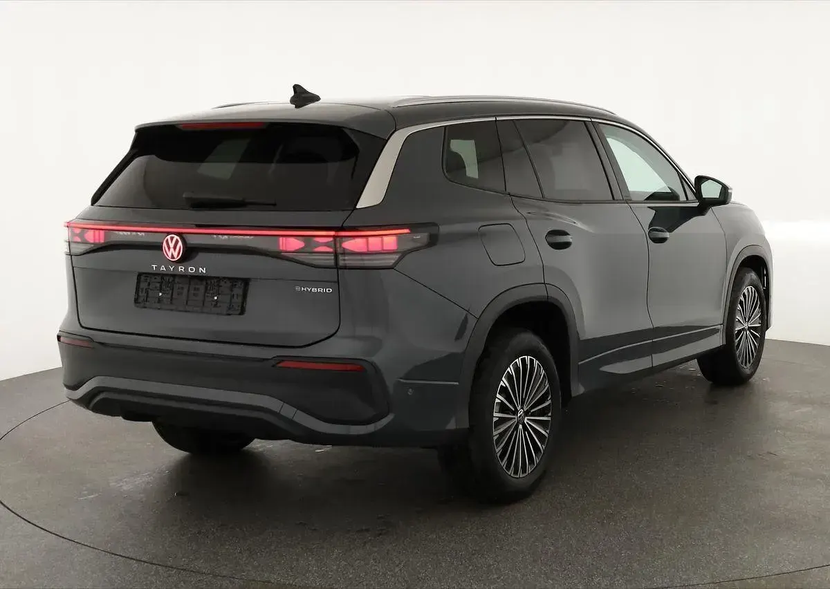 Neu VW Tayron Life 204 PS (150 kW) 2025 Delfin grau metallic SUV