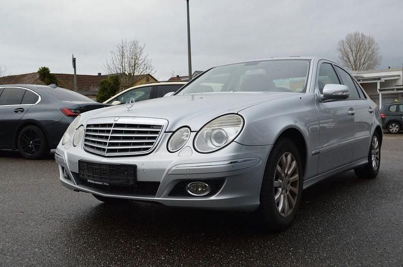 Gebraucht Mercedes E280 190 PS (139 kW) 2007 Silber Limousine