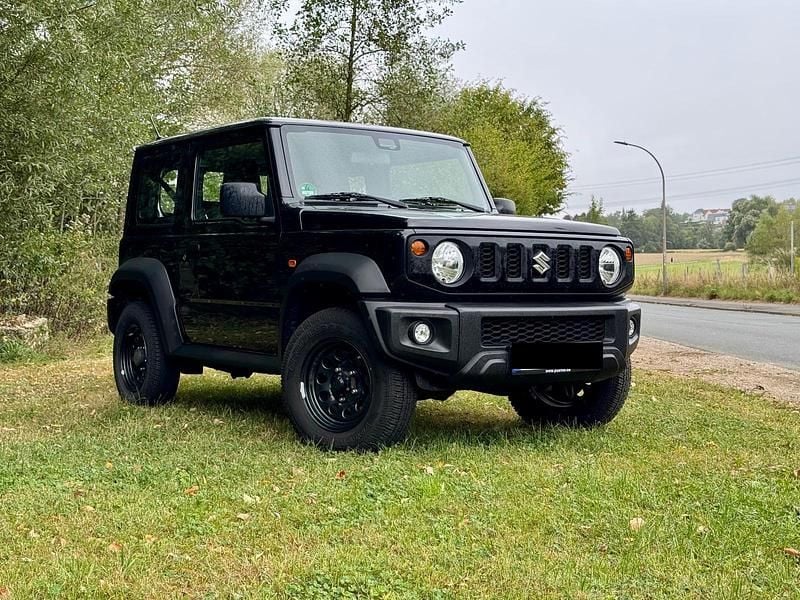Schwarz Gebraucht 2019 Suzuki Jimny Comfort SUV | 25.500 € (Fairer Preis) - Bild 1/4
