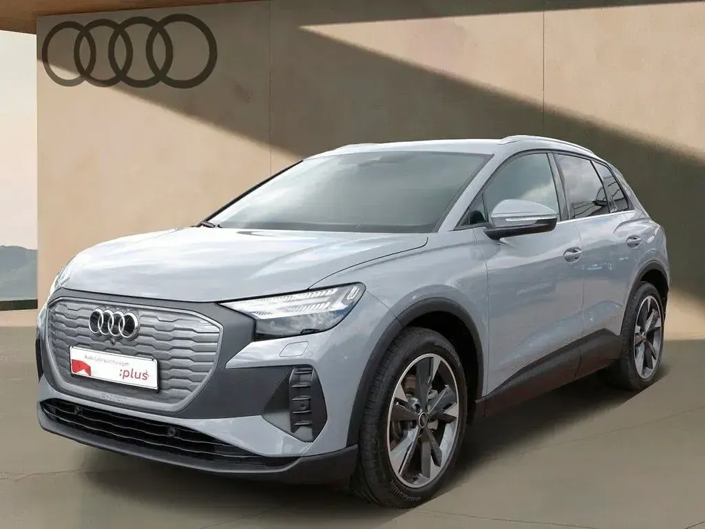 Używany Audi Q4 e-tron Basis 150 kW (204 KM) 2024 Szary SUV