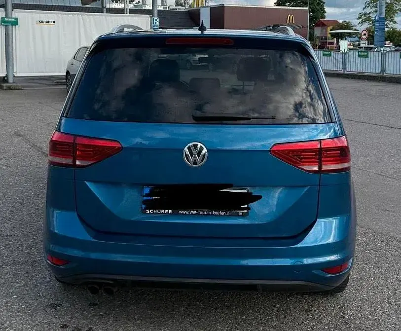 Gebraucht VW Touran 150 PS (110 kW) 2017 Blau Van / Kleinbus