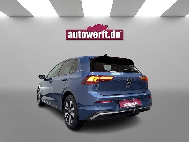Gebraucht VW Golf VIII Goal 150 PS (110 kW) 2025 Anemonenblau metallic Limousine