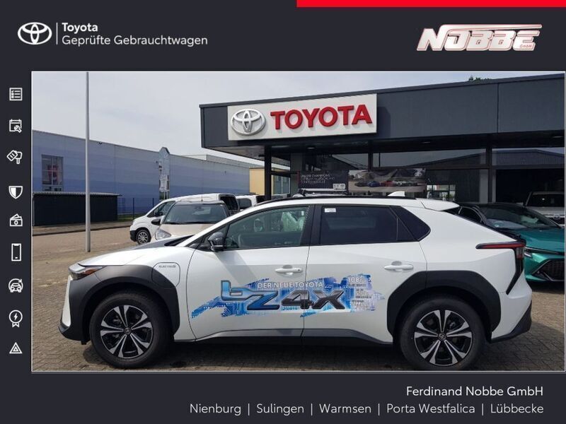 Platinumweiß perleffekt Gebraucht 2024 Toyota bZ4X SUV | 51.970 € - Bild 1/4