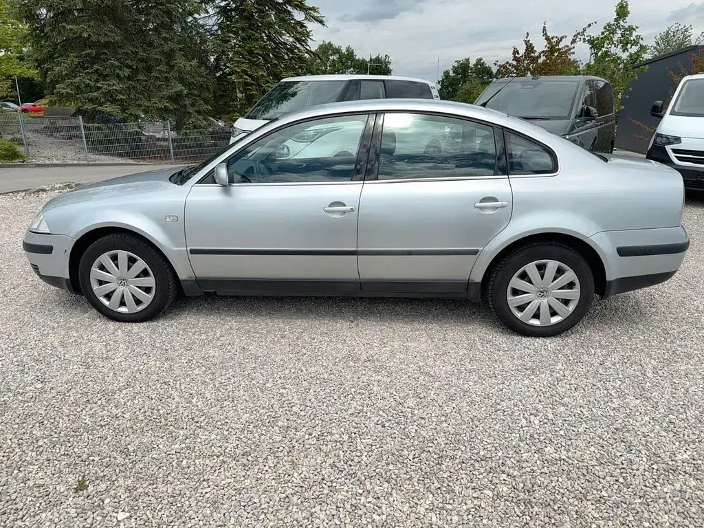 Gebraucht VW Passat 150 PS (110 kW) 2000 Silber Limousine