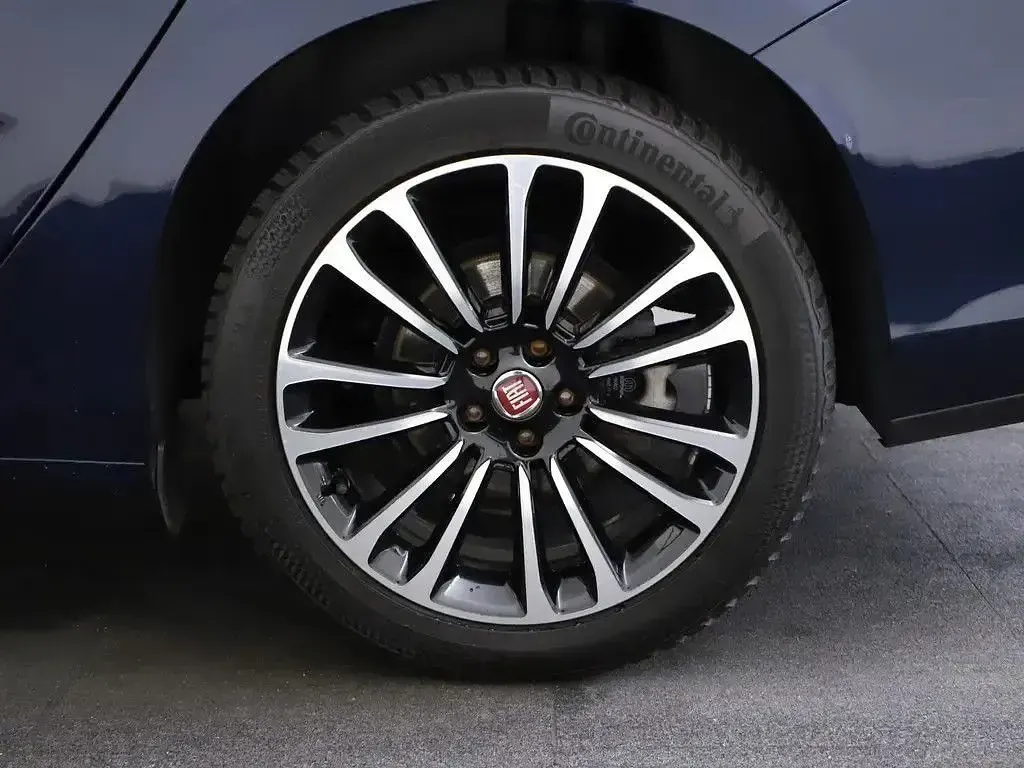 Gebraucht Fiat Tipo 101 PS (74 kW) 2021 Blau Kombi