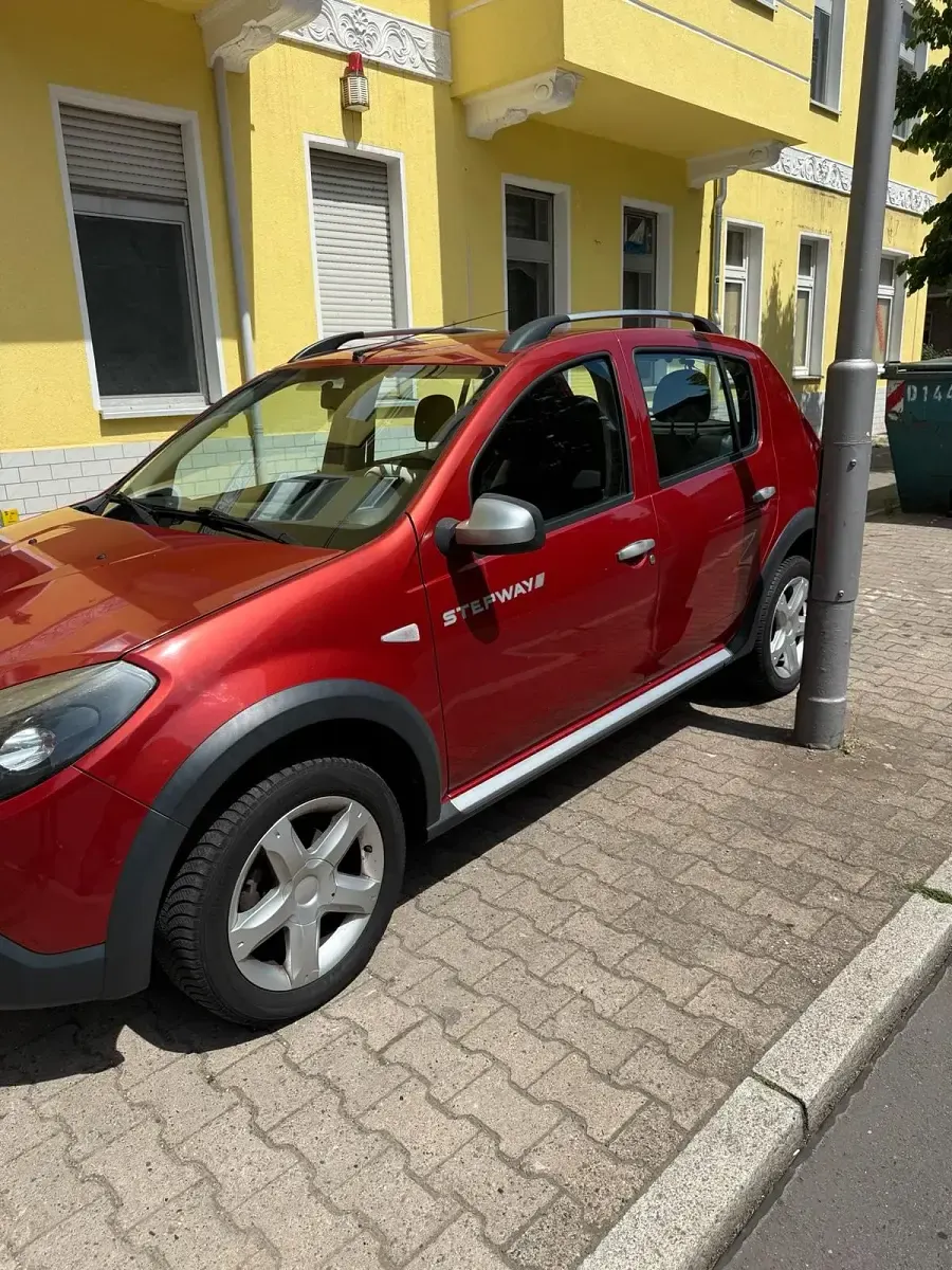 Gebraucht Dacia Sandero Stepway 88 PS (64 kW) 2010 Rot Limousine