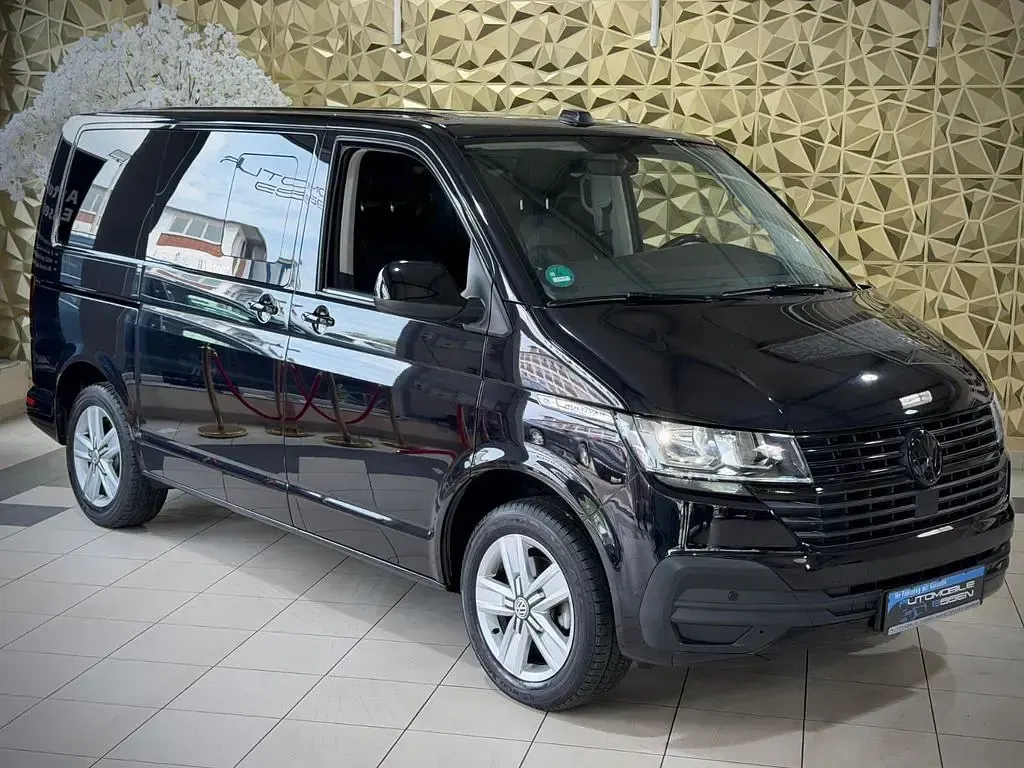 Gebraucht VW Multivan 150 PS (110 kW) 2021 Schwarz Van / Kleinbus