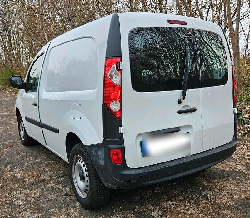Second-hand Renault Kangoo 87 CP (63 kW) 2011 Alb Monovolum