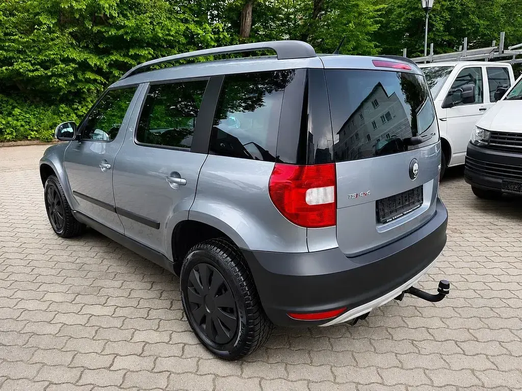 Gebraucht Skoda Yeti Plus Edition 152 PS (111 kW) 2012 Grau SUV