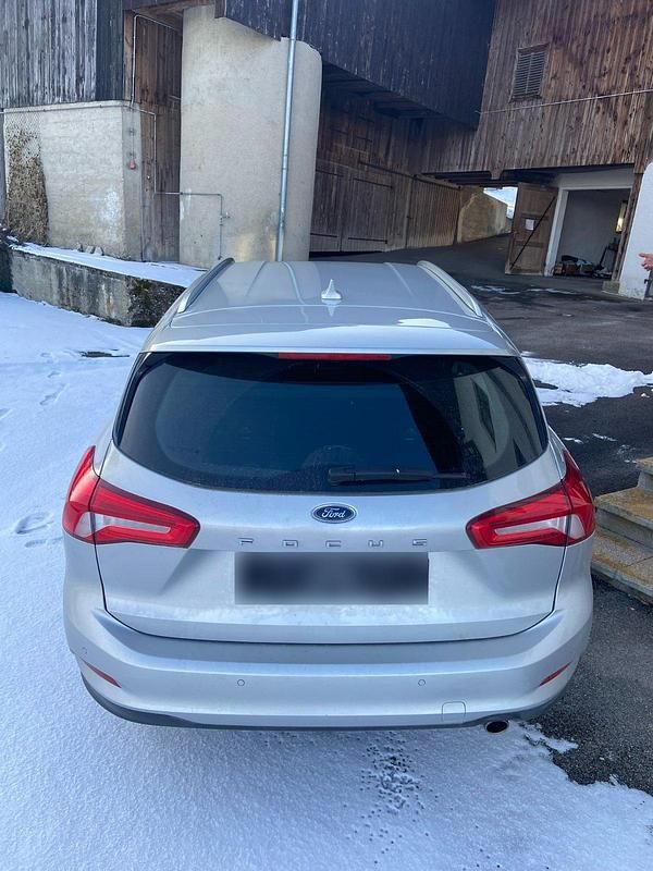 Gebraucht Ford Focus 125 PS (91 kW) 2022 Silber Kombi