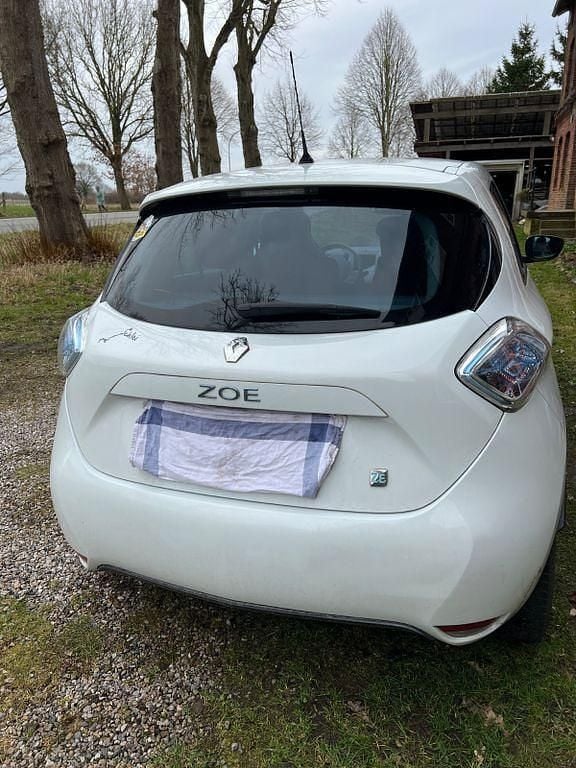 Gebraucht Renault Zoe Life 64 kW (88 PS) 2015 Weiß Kleinwagen