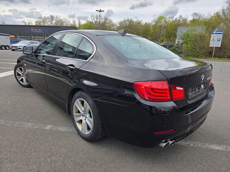 Gebraucht BMW 520 184 PS (135 kW) 2012 Schwarz Limousine