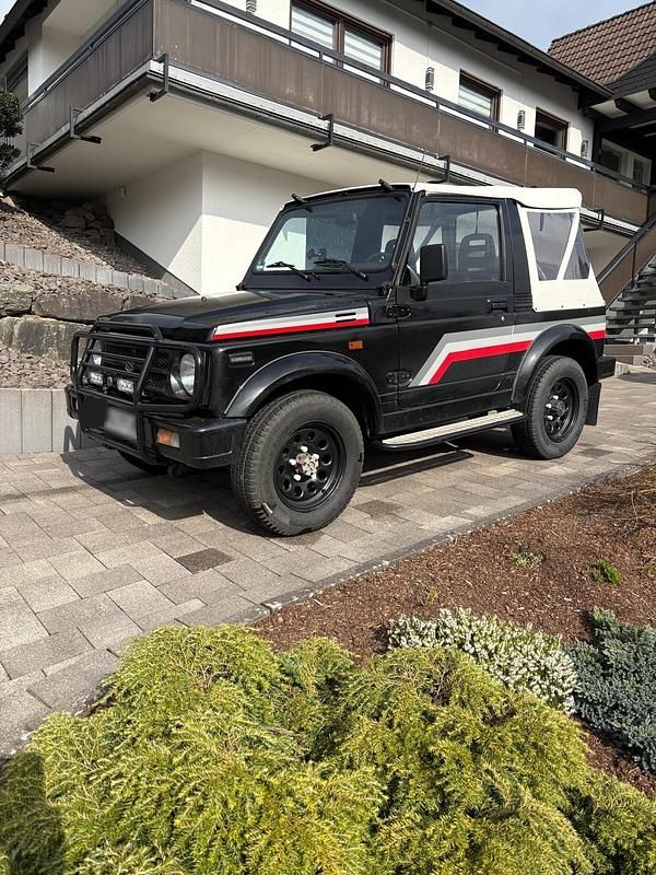 Second-hand Suzuki Samurai 69 CP (50 kW) 1992 Negru SUV