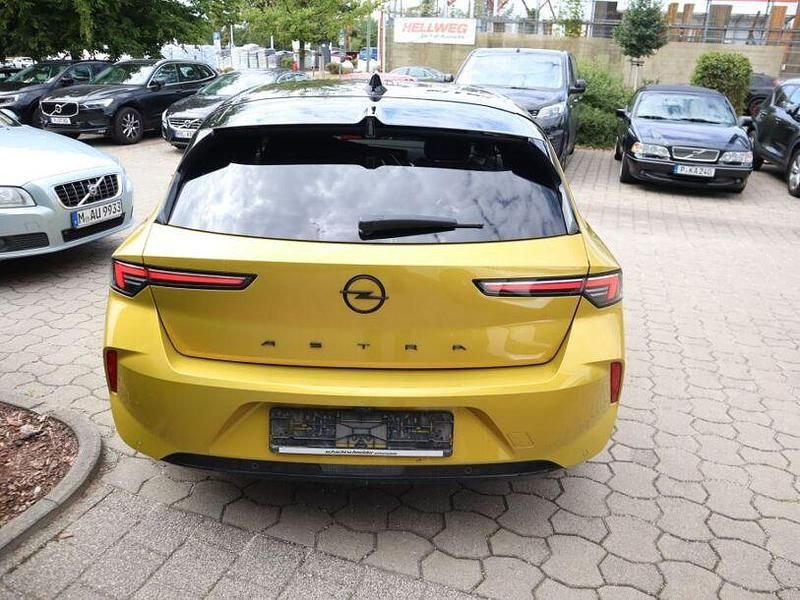 Gebraucht Opel Astra 131 PS (96 kW) 2023 Gelb Limousine