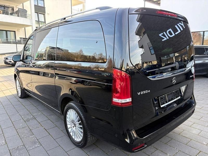 Gebraucht Mercedes V250 Edition 190 PS (139 kW) 2022 Schwarz Van / Kleinbus
