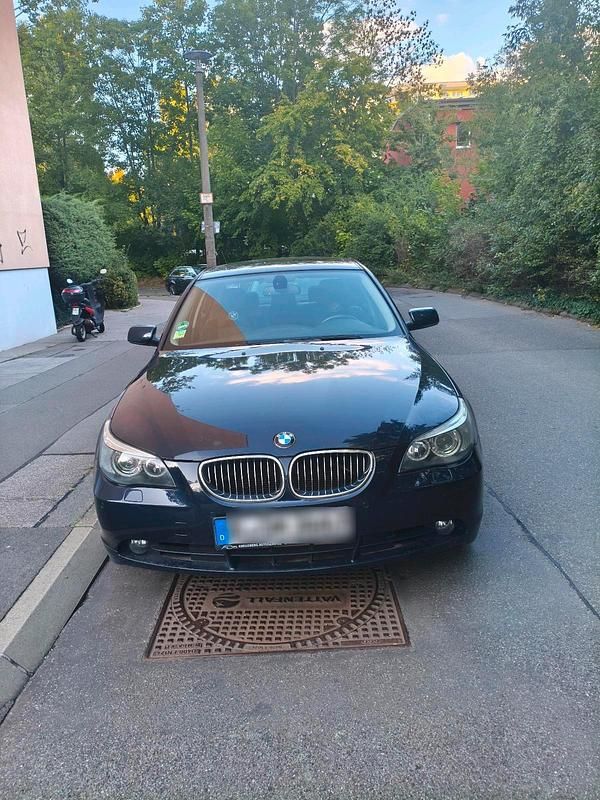 Blau Gebraucht 2006 BMW M5 Limousine | 4.500 € - Bild 1/4