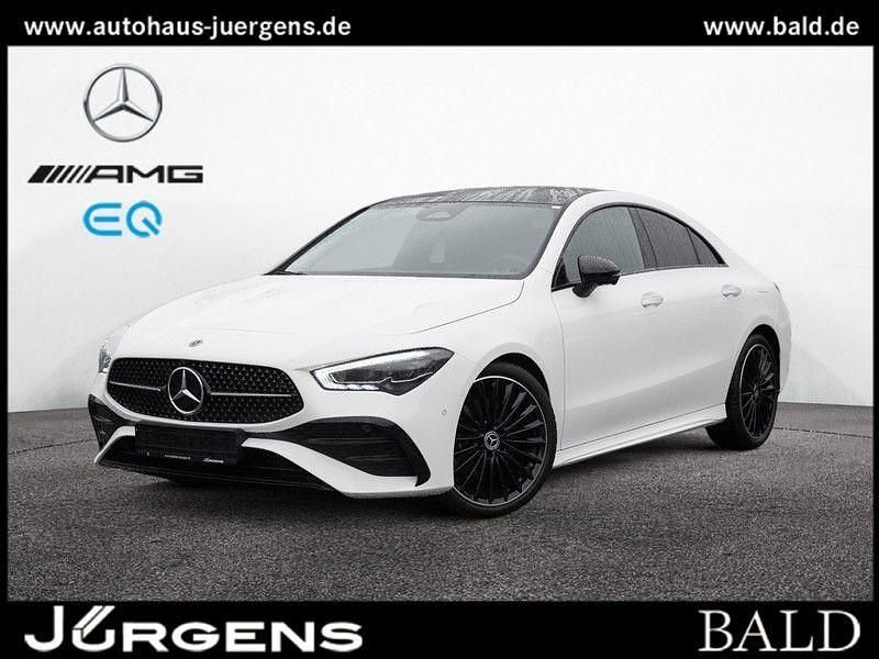 Weiss polarweiß Gebraucht 2024 Mercedes CLA220 AMG Limousine | 44.690 € (Teuer) - Bild 1/4