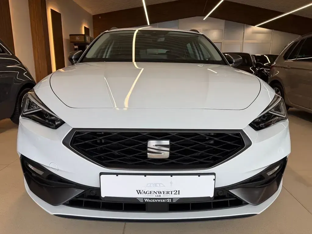 Gebraucht Seat Leon FR 150 PS (110 kW) 2025 Weiß Limousine