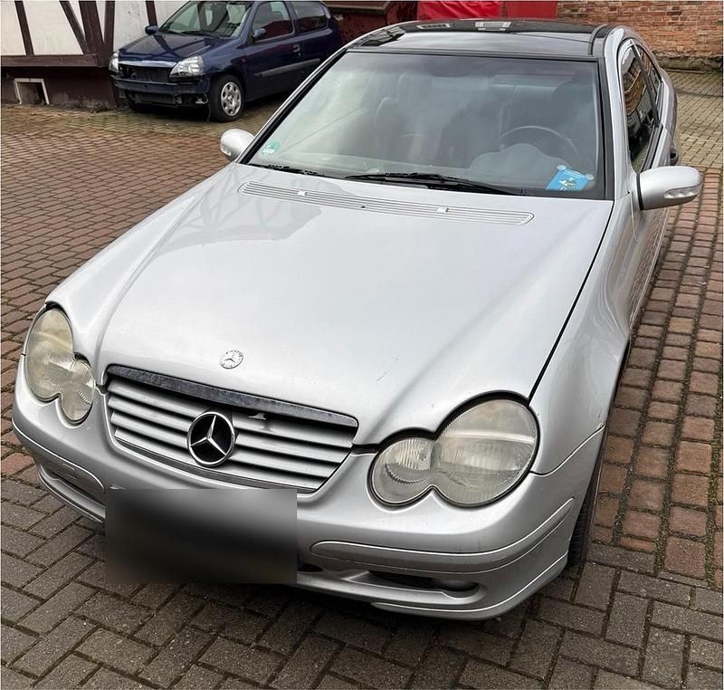 Gebraucht Mercedes C200 163 PS (119 kW) 2002 Grau Coupé
