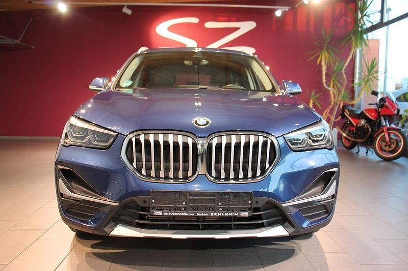 Second-hand BMW X1 xLine 190 CP (139 kW) 2021 Albastru SUV