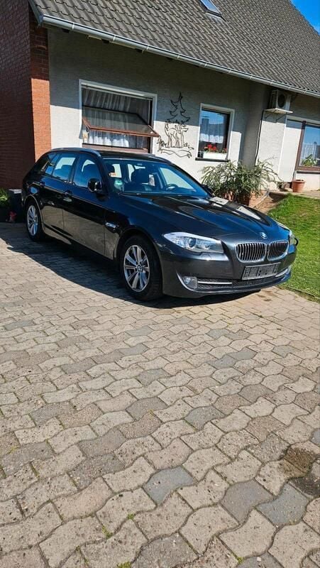 Gebraucht 2011 BMW 530 Kombi | 6.500 € - Bild 1/4