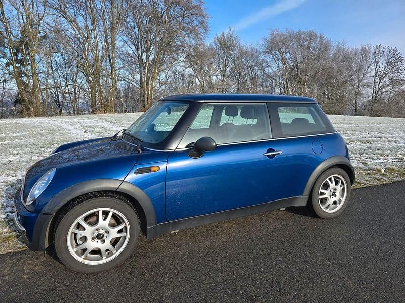 Blau Gebraucht 2004 Mini ONE Kleinwagen | 2.600 € (Fairer Preis) - Bild 1/4