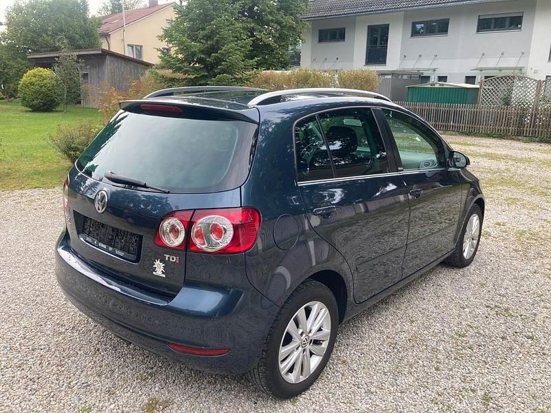 Gebraucht VW Golf Style 105 PS (77 kW) 2011 Blau Limousine