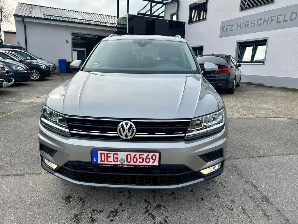 Gebraucht VW Tiguan Comfortline 150 PS (110 kW) 2016 Grau SUV