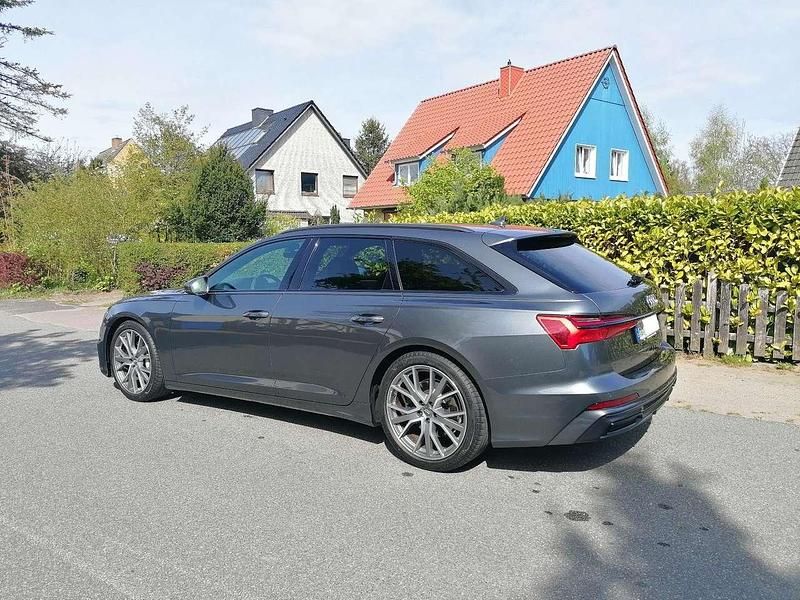 Gebraucht Audi A6 S-line plus 245 PS (180 kW) 2019 Daytonagrau Kombi