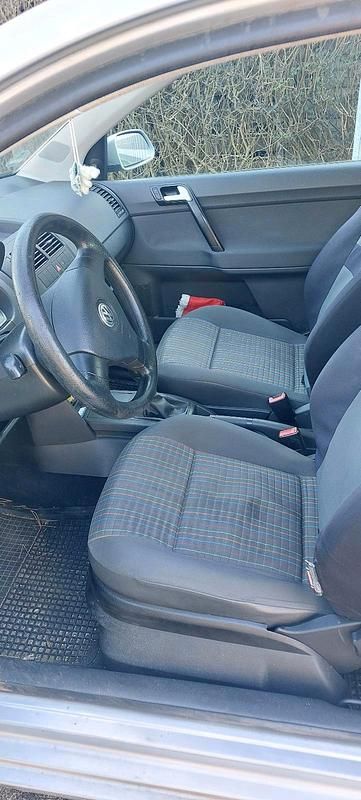 Gebraucht VW Polo 60 PS (44 kW) 2007 Silber Kleinwagen